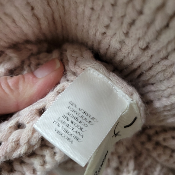 Ann Taylor pink chunky knit sweater size medium - Picture 8 of 9